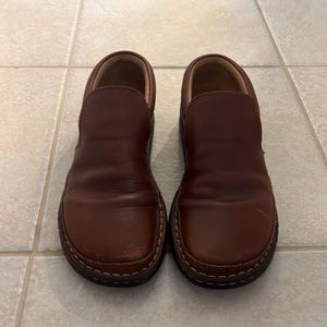 Women’s size 7 Born hand crafted loafers